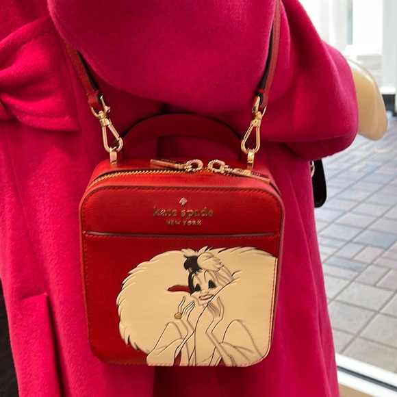 Kate Spade Disney X Kate Spade New York Vanity Cruella Crossbody Bag
NWT - Picture 7 of 16